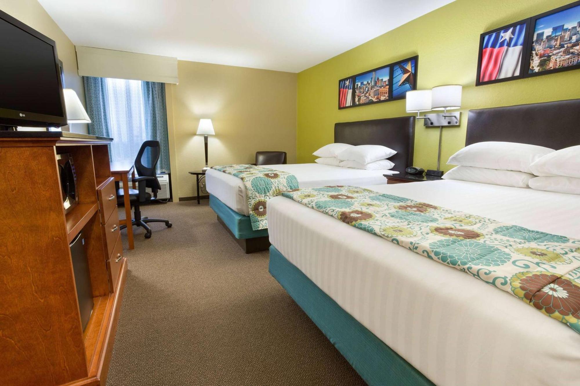 Heritage Inn & Suites The Woodlands, Trademark By Wyndham Kültér fotó