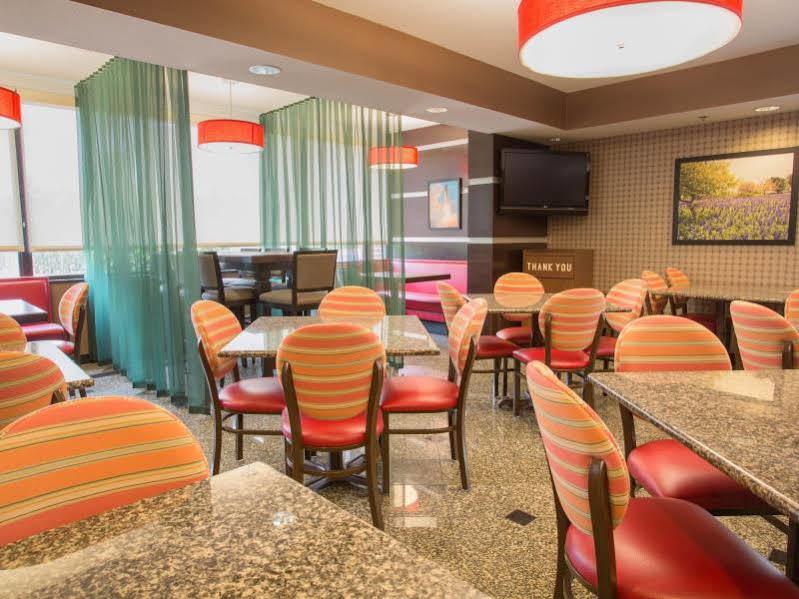 Heritage Inn & Suites The Woodlands, Trademark By Wyndham Kültér fotó
